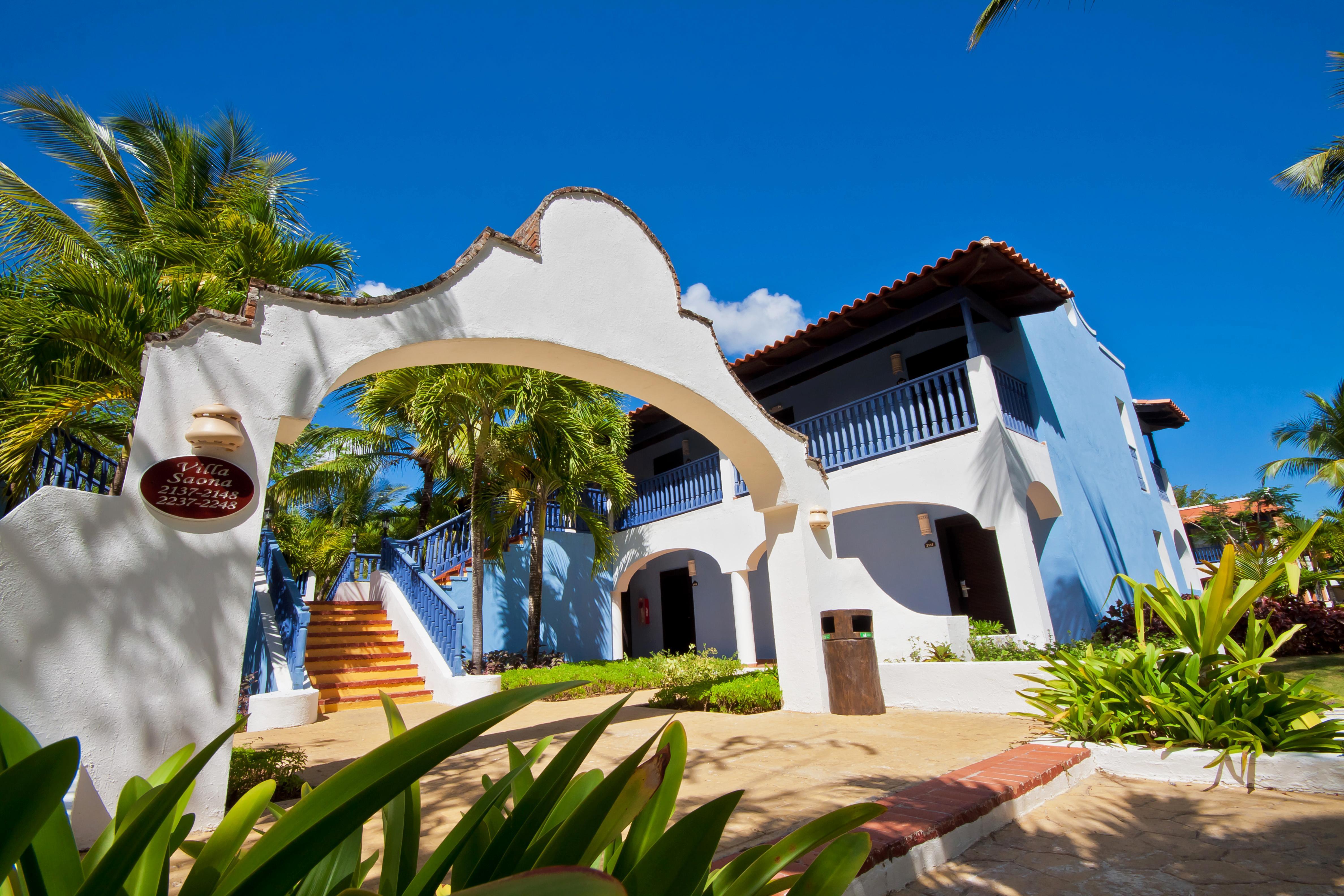 Catalonia Royal La Romana Adults Only Bayahibe Esterno foto The Village Colonial