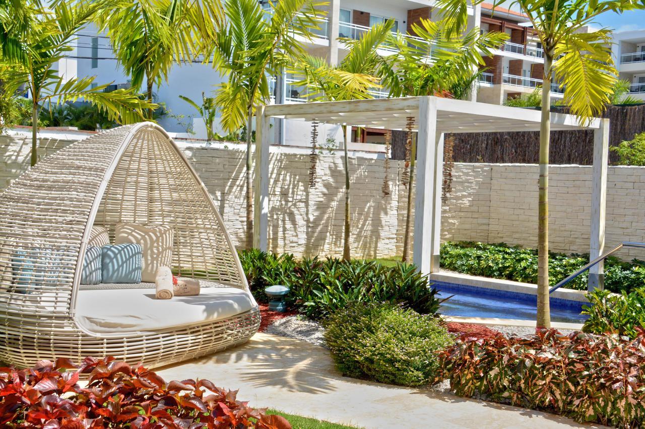 Catalonia Royal La Romana Adults Only Bayahibe Esterno foto The pool at the Ritz-Carlton, Laguna Beach